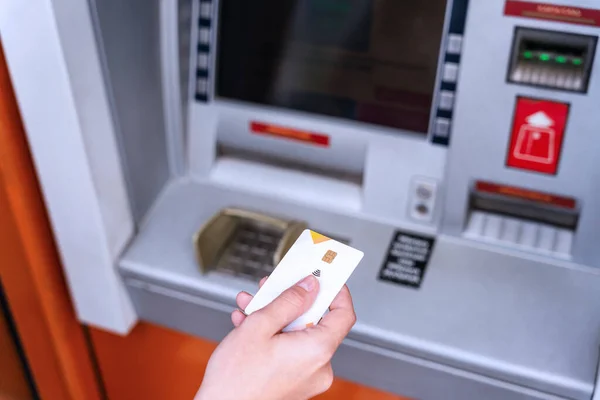 Atm Machine Screen Hand Holding Money Bank Credit Card Withdraw — Stock Photo, Image