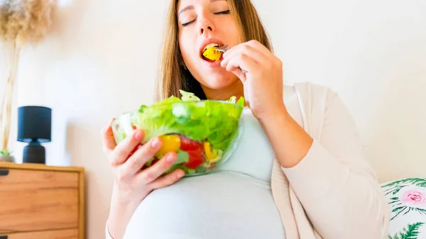 Pregnant Salad Healthy Food Pregnancy Woman Eating Nutrition Diet Food — Stock fotografie