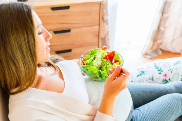 Pregnant Woman Eating Healthy Food Happy Pregnancy Mother Eating Nutrition — Stock Photo, Image