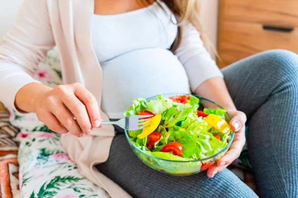 Pregnant Salad Healthy Food Pregnancy Woman Eating Nutrition Diet Food — Stock fotografie