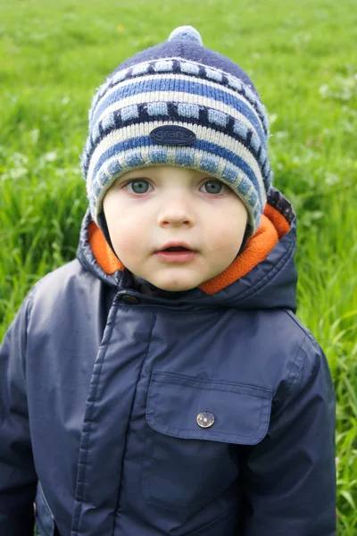 çocuk bu duyguyu yayılan umutlu