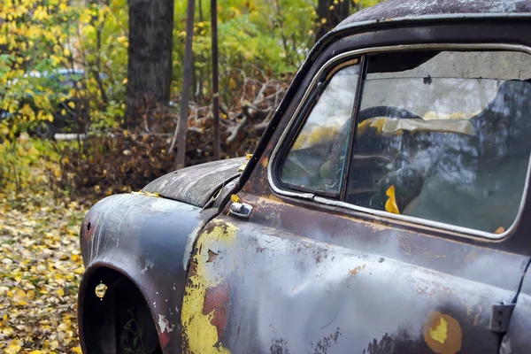 Burnt out car wreck after a fire — Stock Photo, Image