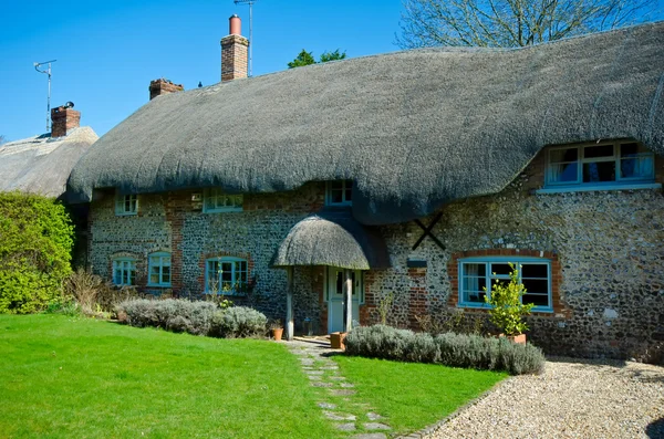 Engels dorp cottage — Stockfoto