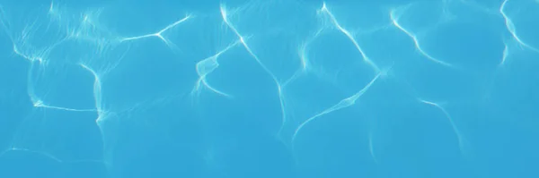 Sommer blau plätscherte Wasser Hintergrund — Stockfoto