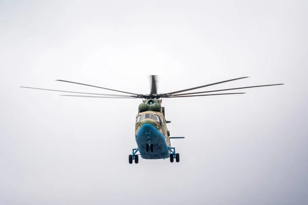 Moscou Rússia Maio 2021 Helicóptero Sobrevoa Praça Vermelha Durante Desfile — Fotografia de Stock