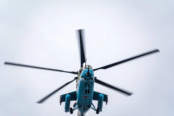 Moskau Russland Mai 2021 Kampfhubschrauber Vom Typ 35M Himmel Über — Stockfoto