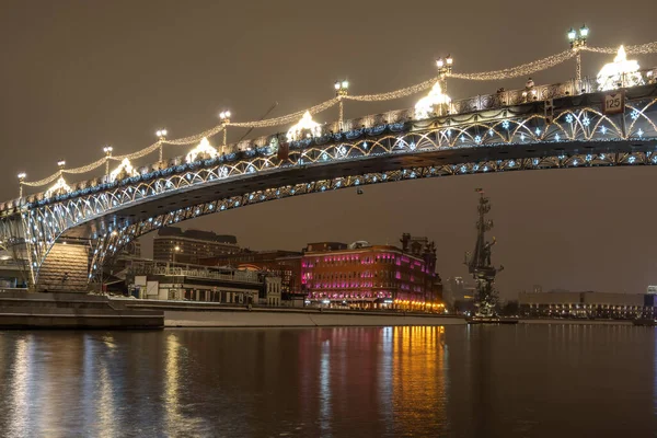 Nachtansicht Der Patriarchen Brücke Moskau Patriarshy Bridge Ist Eine Fußgängerbrücke — Stockfoto
