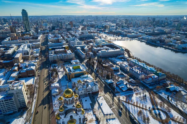 Güneşli Bir Günde Kış Mevsiminde Yekaterinburg Hava Panoramik Manzarası Ekaterinburg — Stok fotoğraf