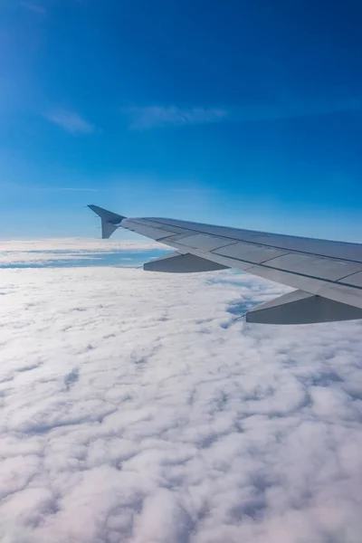 View Airplane Window Beautiful Cloudy Sky Airplane Wing Earth Sky — Stock Photo, Image