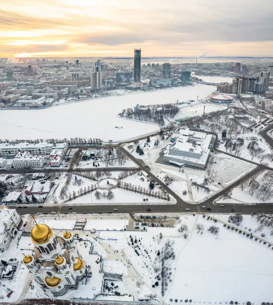 Invierno Ekaterimburgo Templo Sangre Hermosa Puesta Sol Nublado Vista Aérea — Foto de Stock