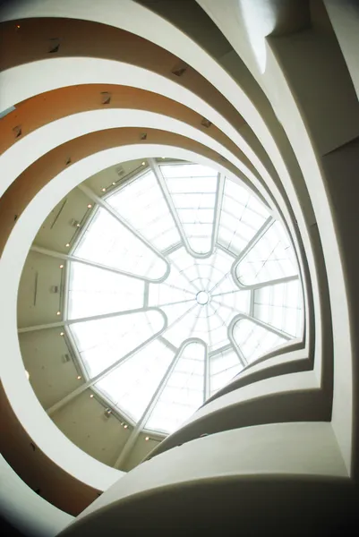 Solomon r guggenheim museum interieur — Stockfoto