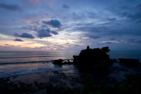 Awesome sunset at Tanah Lot Bali — Stock Photo, Image