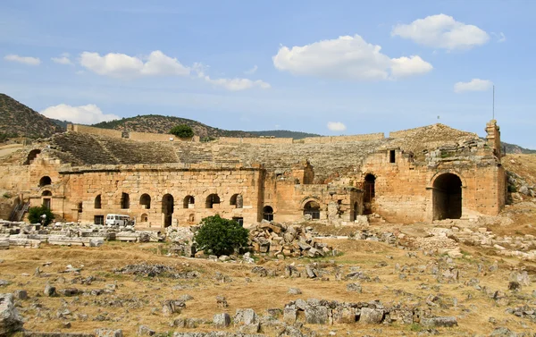 Oude ruïnes in Hiërapolis, pamukalle, Turkije — Stockfoto