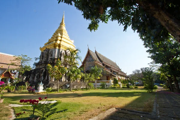 Geleneksel Tay tapınak chiang Mai — Stok fotoğraf