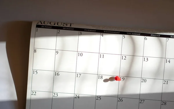 Calendar Marked Date Red Pushpin Top View — Stock Photo, Image