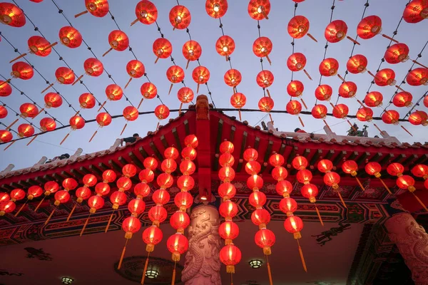 Kuala Lumpur Malaysia Feb 6Th 2022 Row Lighted Red Lanterns —  Fotos de Stock