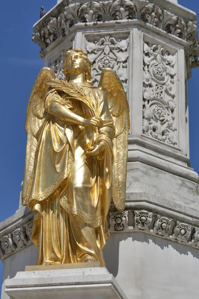 Zagreb statue — Stock Photo, Image