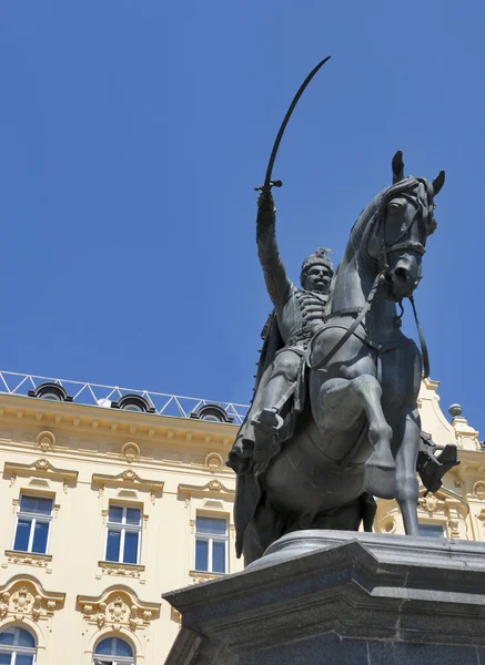 Statue on main square in Zagreb, Croatia — Stock Photo, Image