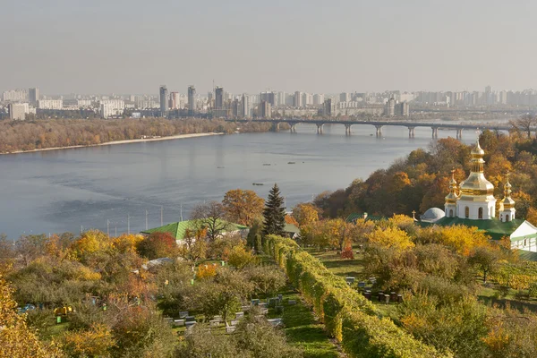 Otoño Kiev paisaje urbano —  Fotos de Stock
