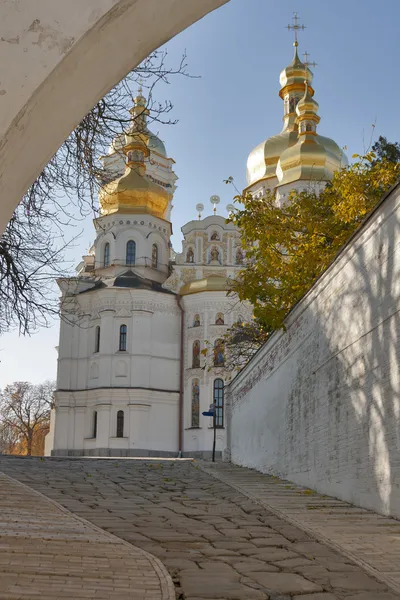Uspenské katedrály, klášter Kyjevskopečerská lávra. Ukrajina. — Stock fotografie