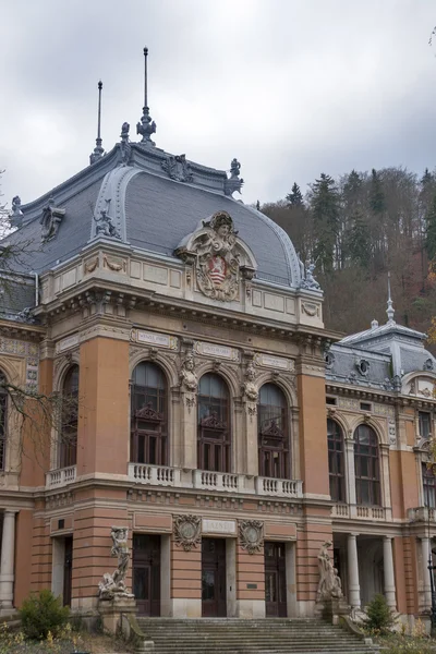 Karlovy vary keizerlijke Bad gebouw — Stockfoto
