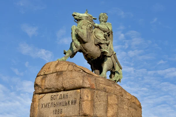 Monumento a Bohdan Khmelnytsky en Kiev, Ucrania . —  Fotos de Stock