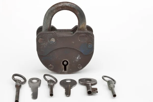 Antiguo candado y llaves —  Fotos de Stock