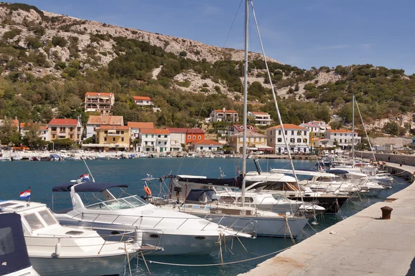 Baska marina, Croazia — Foto Stock