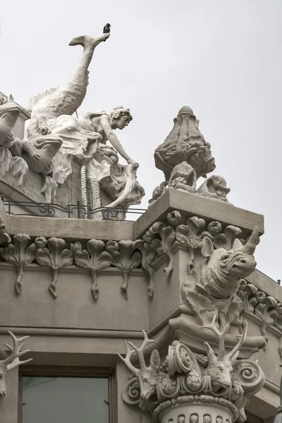 House with Chimaeras in Kiev, fragment — Stock Photo, Image