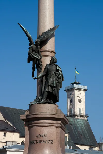 Monument Mickiewicz à Lviv — Photo