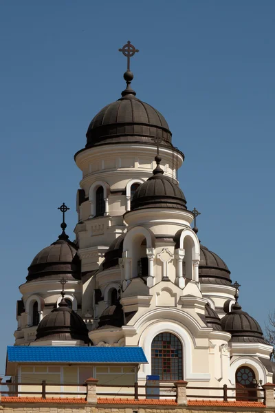 Capriana kloster, vintern kyrka — Stockfoto