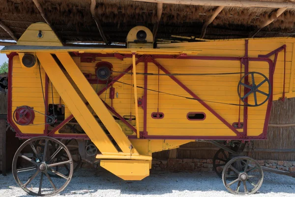 Antique trashing macchina — Foto Stock