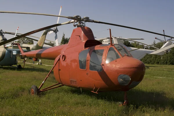 Helicóptero muito antigo — Fotografia de Stock