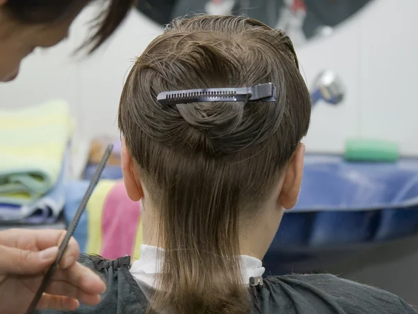 Chico corte de pelo — Foto de Stock