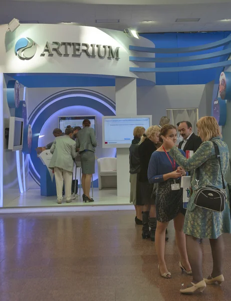 Arterium ukrán gyógyszeripari cég stand — Stock Fotó