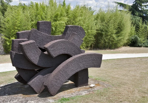 Dusan dzamonja skulpturenpark — Stockfoto