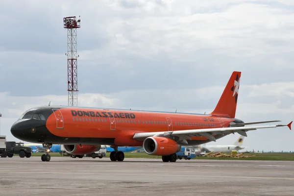 DonbassAero Airbus A320 — Fotografia de Stock