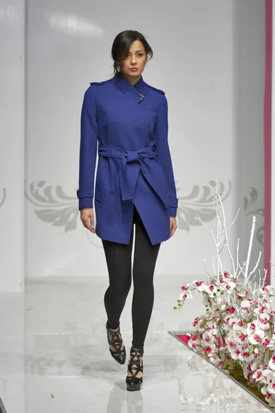 패션 2013 키예프에서 패션 모델 — 스톡 사진