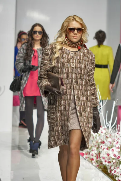 Fashion models at Kyiv Fashion 2013 — Stock Photo, Image