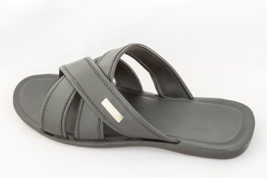 Beyaz üstüne siyah terlik