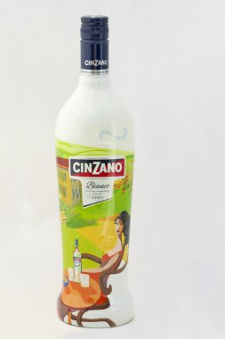 İtalyan cinzano bianco vermut
