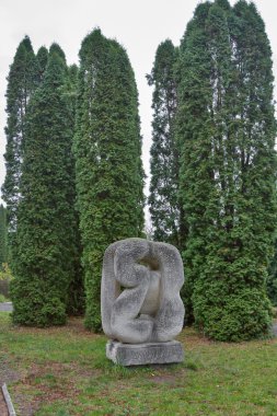 Olesko Castle park heykel