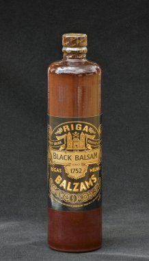 Riga siyah balsam şişe