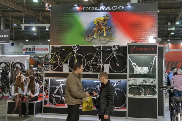 Colnago monter på cykel mässa — Stockfoto