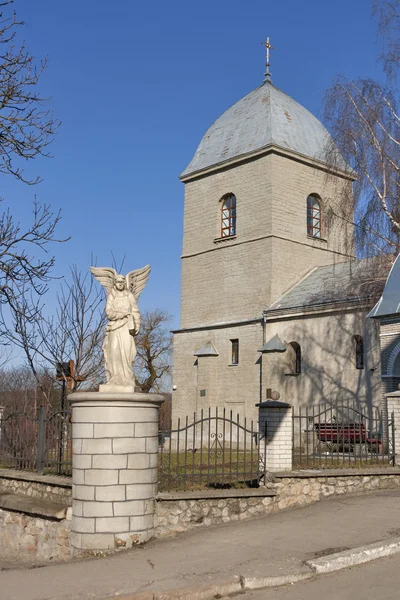 Kirche des heiligen Kreuzes in Ternopil, Ukraine — Stockfoto