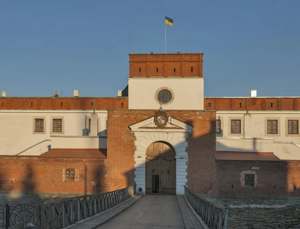 Dubno kasteel gate, Oekraïne — Stockfoto