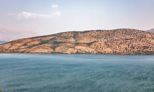 Krajobraz Jeziora Butrint Hodowli Małży Gór Ksamil Południowa Albania — Zdjęcie stockowe