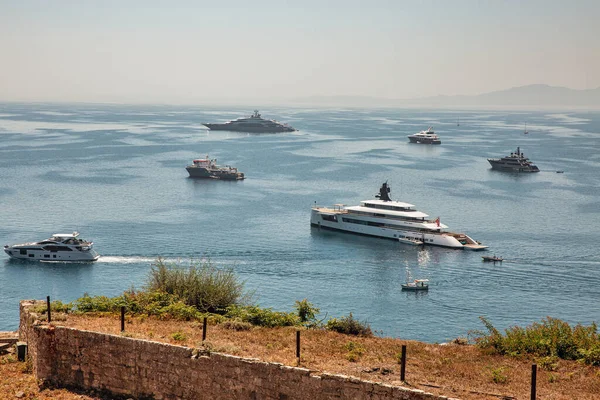 Kerkyra Corfou Grèce Juillet 2021 Yachts Luxe Navires Amarrés Dans — Photo