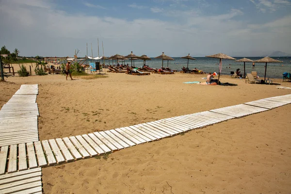 Kabos Korfu Grecja Sierpnia 2021 Ludzie Relaksują Się Plaży Kabos — Zdjęcie stockowe