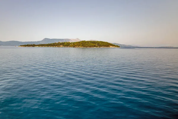 Yunanistan Korfu Kıyılarında Yer Alan Vido Adası Manzarası — Stok fotoğraf